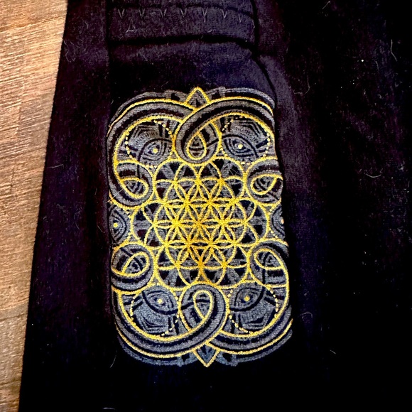 Cosmic Sun custom shorts - Picture 3 of 3